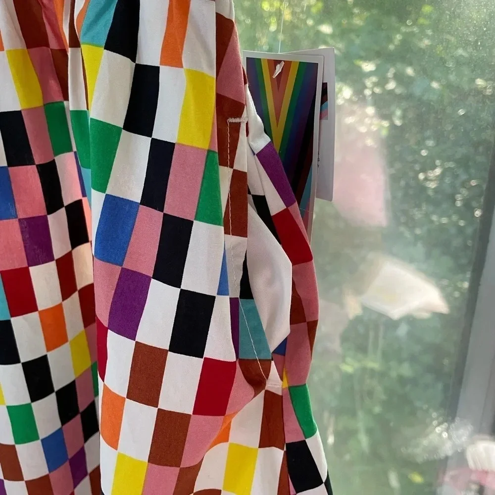 NWT Pride girls 8 crisp 100% cotton dress. Multi colors with hip pockets, s/s.